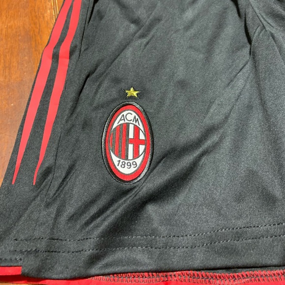 Kids Retro AC Milan 04/05 Jerseys - Picture 4 of 14